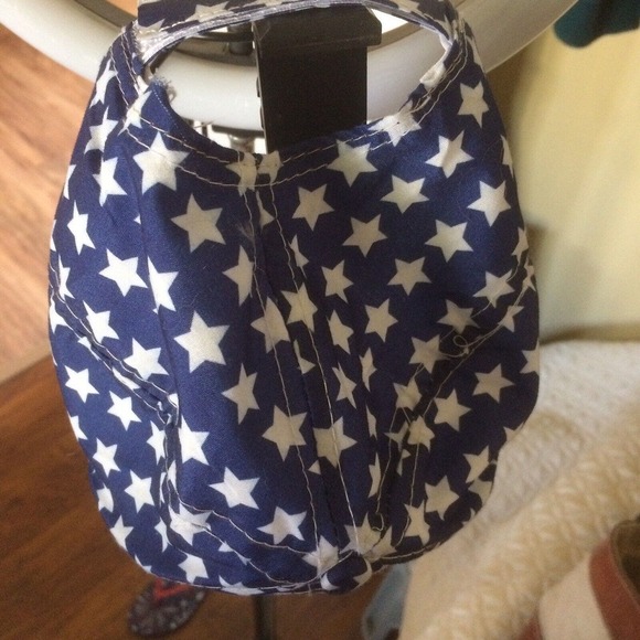 Baseball Type Cap Red White Blue Stars/Stripes Print Adjustable Pre-Owned - Picture 2 of 10